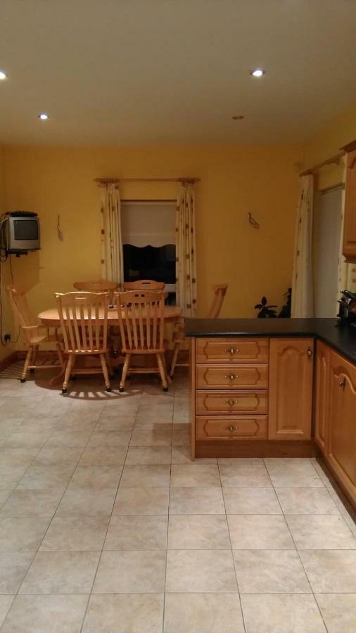 Warm And Welcoming Family Home Ballinrobe Εξωτερικό φωτογραφία