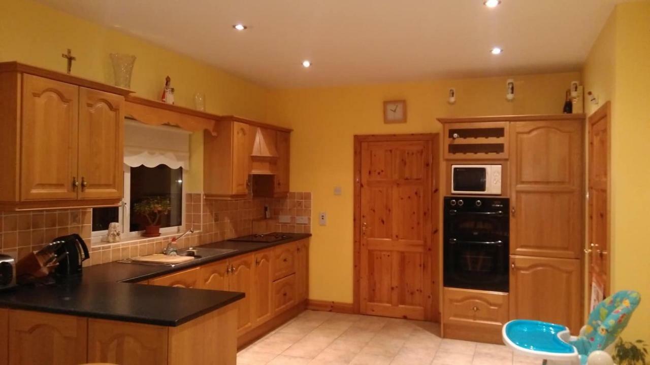 Warm And Welcoming Family Home Ballinrobe Εξωτερικό φωτογραφία